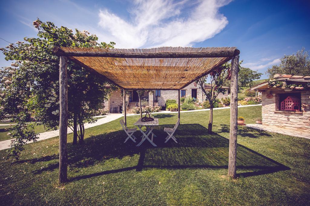 Agriturismo Casal San Sergio Fossombrone Exteriér fotografie